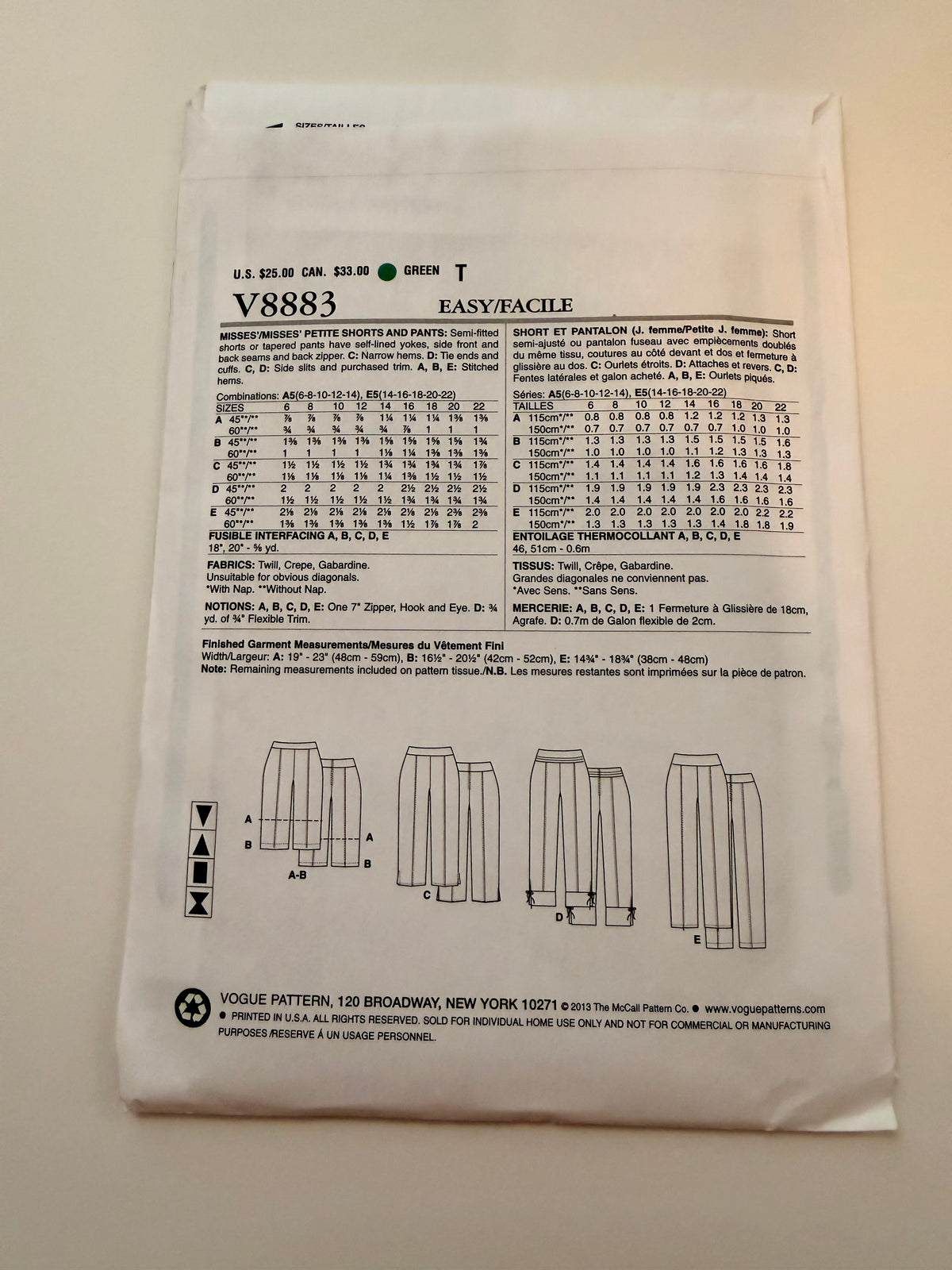 Vogue Pattern 8883 Vogue Basic Design Shorts & Pants